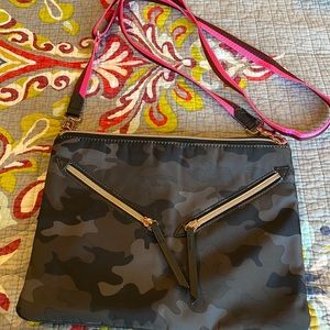 Stella and Dot Lady Boss lightweight crossbody